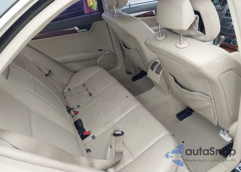 2011 Mercedes-Benz C 300 Luxury 4Matic/Sport 4Matic из США, поврежденный, VIN WDDGF8BB4BR134489